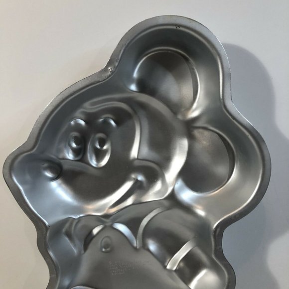 Vintage Wilton Metal Mickey Mouse Cake Pan 1978 Walt Disney Korea 515-1805 - Picture 6 of 10